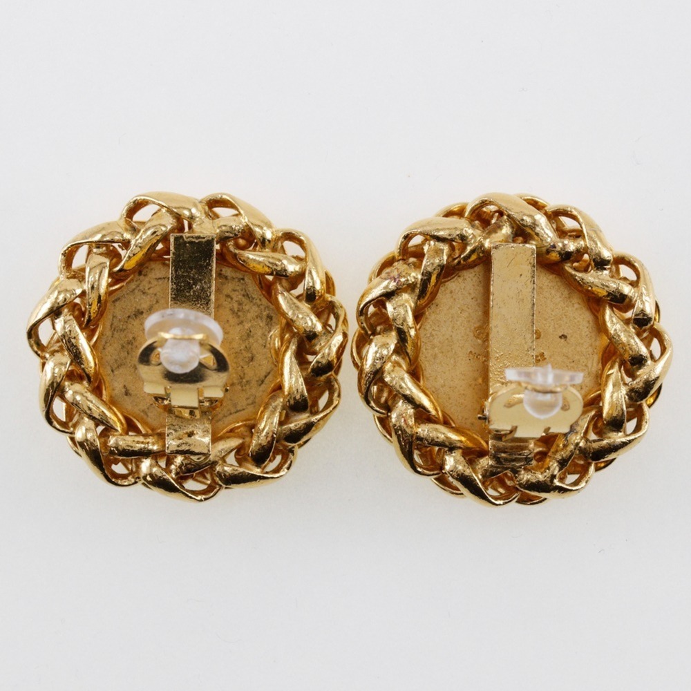 CHANEL Vintage Gold Logo Earrings - Picture 4 of 4